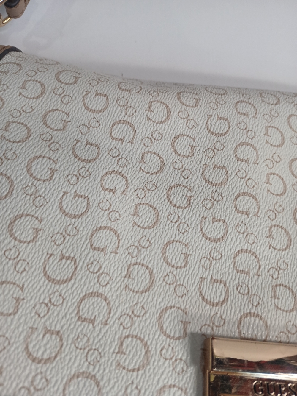Guess Monogram Baguette Bag | Small Shoulder Purse | White Beige | Gold Hardware - Picture 2 of 7